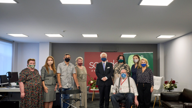 Valsts prezidents Egils Levits apmeklēja sociālo uzņēmumu “Sonido”, lai ar uzņēmuma darbiniekiem pārrunātu nodarbinātības iespējas cilvēkiem ar invaliditāti, kā arī iepazītos ar uzņēmuma sociālo projektu “Parunāsim?”