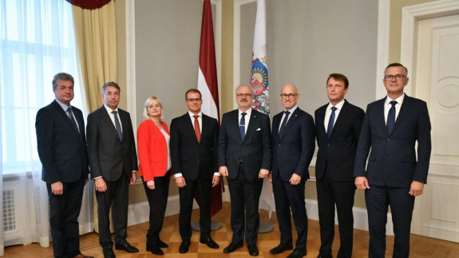 Valsts prezidents ar Saeimas frakciju vadību vienojas par kopīgu darbīgu dialogu valsts ilgtermiņa mērķu labā