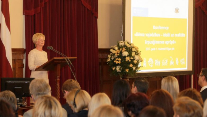 Pilnveidojot ārpusģimenes aprūpi Latvijā, primāri jāievēro bērnu vajadzības un intereses