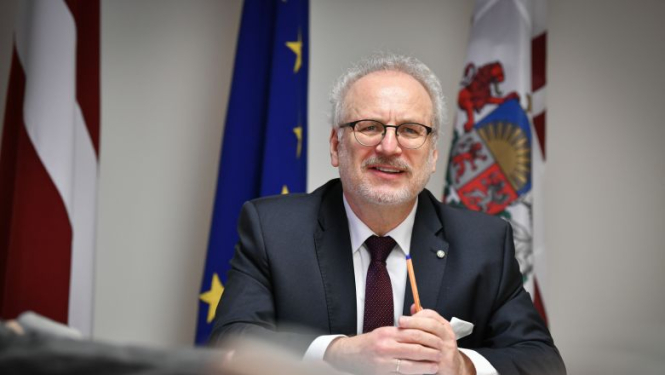 Apzinot digitalizācijas problēmpunktus, Rīgas pils diskusijā uzsver koordinētas, uz cilvēku orientētas digitālās politikas nepieciešamību