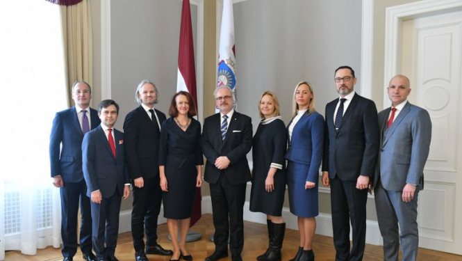 Valsts prezidents: ir gandarījums, ka finanšu nozarē Latvijā ir paveikts liels mājas darbs