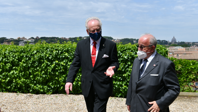 Valsts prezidents Egils Levits un Neatkarīgā Maltas Ordeņa lielmeistars leitnants Marko Lucags