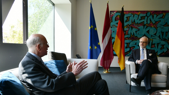 Norberts Lammerts un Egils Levits