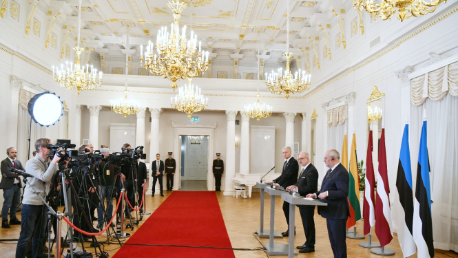 Skats uz preses konferences norisi zālē