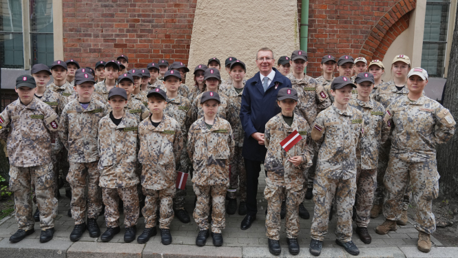 04.05.2025. Valsts prezidenta Edgara Rinkēviča dalība Latvijas Republikas Saeimas svinīgajos 4. maija pasākumos