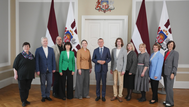 13.05.2025. Valsts prezidenta Edgara Rinkēviča tikšanās ar XIII Latvijas Skolu jaunatnes dziesmu un deju svētku radošo komandu