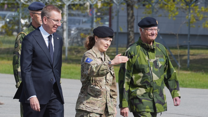 22.05.2025. Valsts prezidenta Edgara Rinkēviča dalība Viņa Majestātes Zviedrijas karaļa Kārļa XVI Gustava sagaidīšanas ceremonijā Ādažu militārajā bāzē