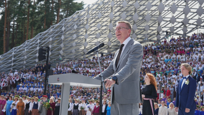 Valsts prezidenta Edgara Rinkēviča uzruna XIII Latvijas Skolu jaunatnes dziesmu un deju svētku noslēguma koncertā