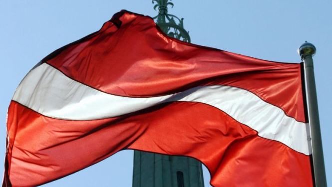 Valsts prezidenta Raimonda Vējoņa apsveikums konstitucionālā likuma “Par Latvijas Republikas valstisko statusu” pieņemšanas 27. gadadienā