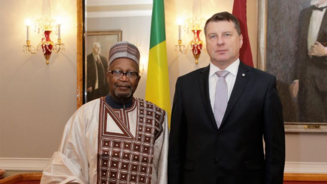 Valsts prezidents akreditē Mali, Tunisijas un Pakistānas vēstniekus