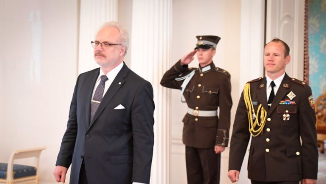 Valsts prezidents akreditē ārvalstu vēstniekus Latvijā