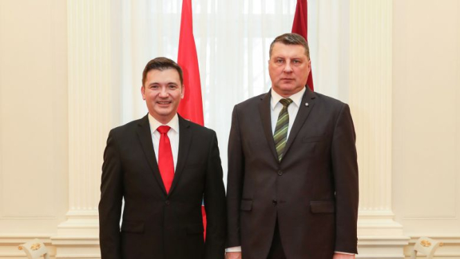 Valsts prezidents darbam Latvijā akreditē Horvātijas vēstnieku