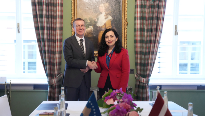 Valsts prezidents uzsver Latvijas ieguldījumu miera un drošības nodrošināšanā Kosovā