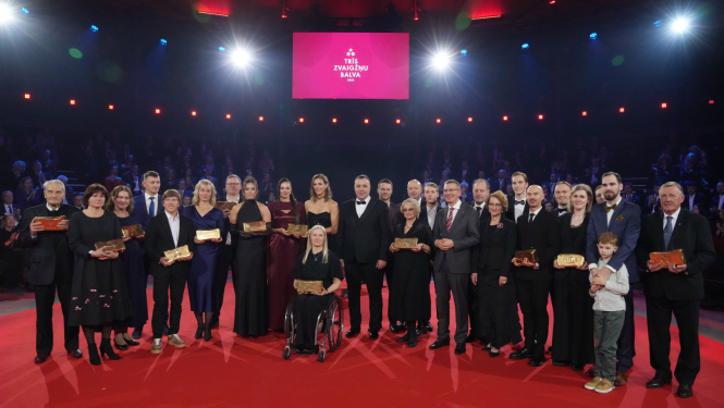 Valsts prezidents piedalās sportistu godināšanas ceremonijā “Trīs zvaigžņu balva 2025”