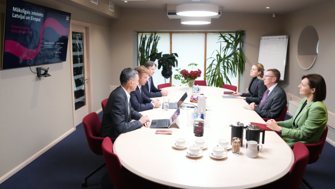 Valsts prezidents Edgars Rinkēvičs apmeklē valodu tehnoloģiju uzņēmumu “Tilde”