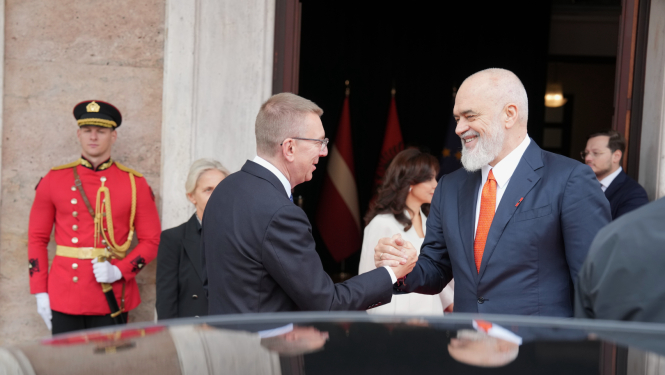 Valsts prezidenta Edgara Rinkēviča tikšanās ar Albānijas Republikas premjerministru Edi Ramu Tirānā, Albānijā