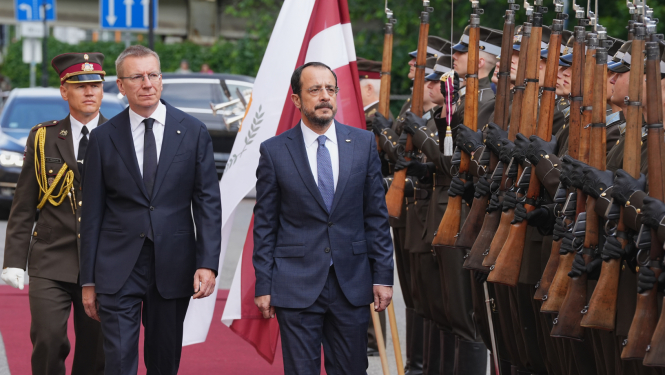 TIEŠRAIDĒ: Valsts prezidenta Edgara Rinkēviča un Kipras Republikas prezidenta Nika Hristodulida kopīga preses konference