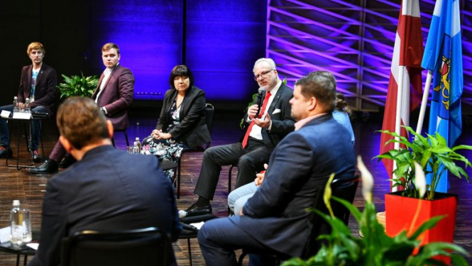 Valsts prezidents: ir svarīgi lokālā līmenī darīt to, kas ir efektīvi un var dot pienesumu globālajam līmenim