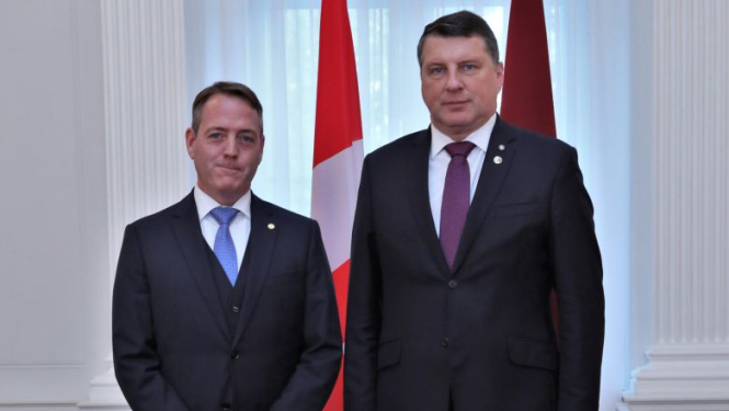 Valsts prezidents akreditē jauno Kanādas vēstnieku Latvijā