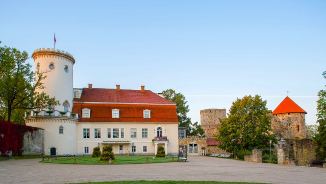 Valsts prezidents turpina latviešu kultūrtelpas iepazīšanu Vidzemē