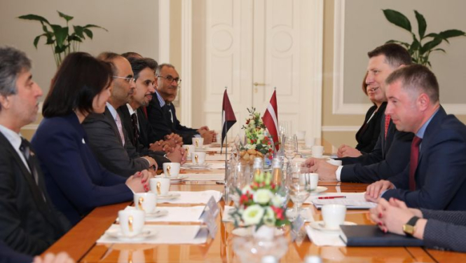 Valsts prezidents tiekas ar Dubaijas tirdzniecības un rūpniecības kameras pārstāvjiem