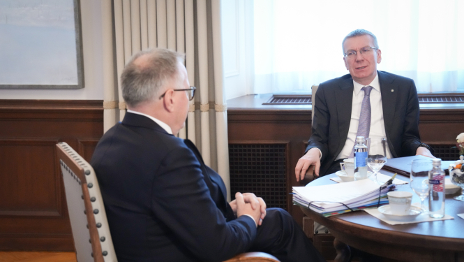 Valsts prezidenta Edgara Rinkēviča tikšanās ar finanšu ministru Arvilu Ašeradenu