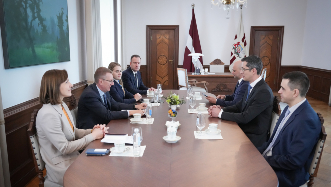 22.04.2025. Valsts prezidenta Edgara Rinkēviča tikšanās ar asociācijas “Ģimene” un Memoranda ģimenes vērtību stiprināšanai pārstāvjiem
