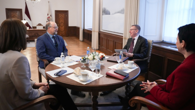 31012025-Valsts prezidenta Edgara Rinkēviča tikšanās ar LBAS priekšsēdētāju Egilu Baldzēnu