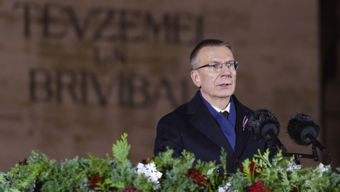 Valsts prezidenta Edgara Rinkēviča uzruna Latvijas proklamēšanas 107. gadadienā pie Brīvības pieminekļa