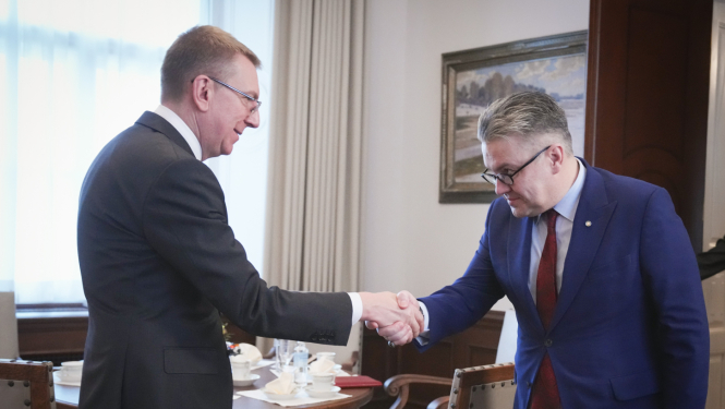 28.02.2025. Valsts prezidenta Edgara Rinkēviča tikšanās ar tiesībsargu Juri Jansonu