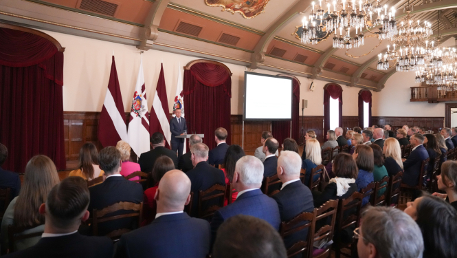 17.04.2025. Valsts prezidenta Edgara Rinkēviča dalība Valsts konkurētspējas komisijas pētījuma rezultātu prezentācijā “Latvijas lielie eksportējošie un inovatīvie uzņēmumi par konkurētspēju un uzņēmējdarbības vidi”