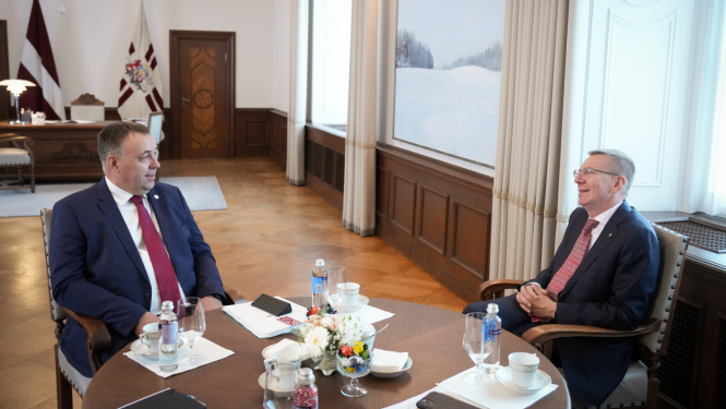 Valsts prezidents tiekas ar Latvijas Olimpiskās komitejas prezidentu