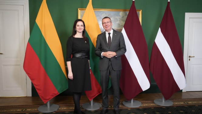 Valsts prezidents Edgars Rinkēvičs tiekas ar Lietuvas premjerministri Ingu Ruģinieni