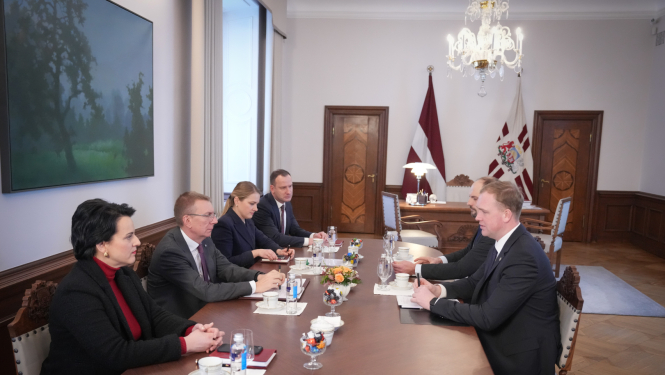 Valsts prezidents tiekas ar ekonomikas ministru