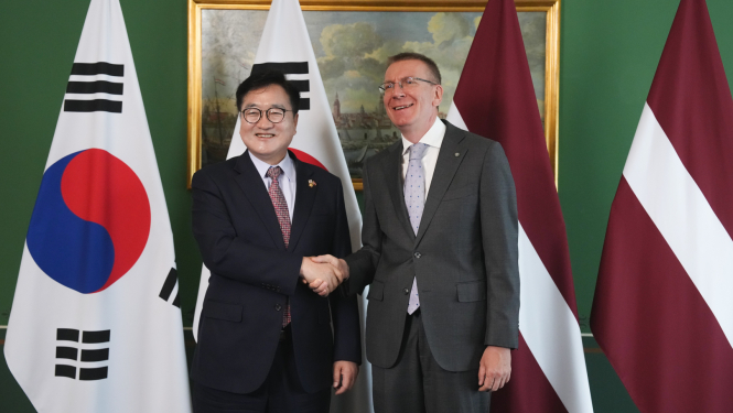 28.05.2025. Valsts prezidenta Edgara Rinkēviča tikšanās ar Korejas Republikas Nacionālās asamblejas priekšsēdētāju Vonsiku Vu