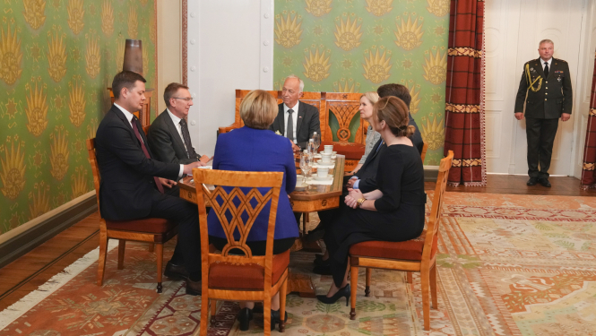 Ārkārtējo un pilnvaroto ārvalstu vēstnieku akreditācija