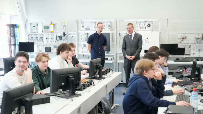 Valsts prezidents Edgars Rinkēvičs apmeklē Rīgas Valsts tehnikumu