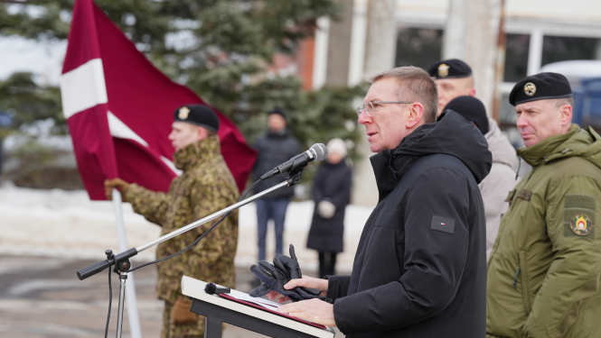 Valsts prezidenta Edgara Rinkēviča uzruna Nacionālo Bruņoto spēku Nodrošinājuma pavēlniecības Transporta remonta nodrošinājuma centra karoga iesvētīšanas ceremonijā