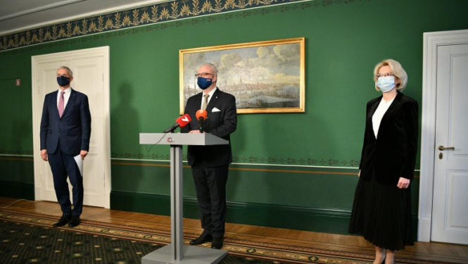 Valsts prezidenta, Ministru prezidenta un Saeimas priekšsēdētājas paziņojums medijiem par plānu stingrāku ierobežojumu ieviešanu Covid-19 izplatības apturēšanai