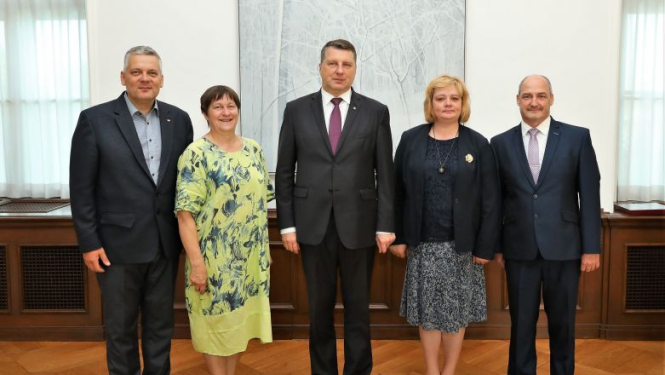 Valsts prezidents tiekas ar Latvijas Zemnieku federācijas valdes pārstāvjiem