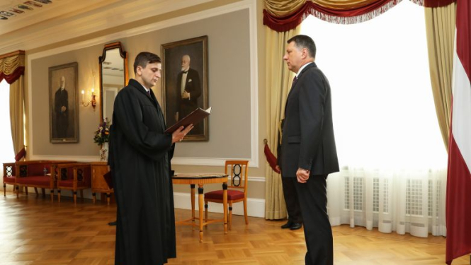 Valsts prezidents Raimonds Vējonis Rīgas pilī pieņem tiesneša zvērestu