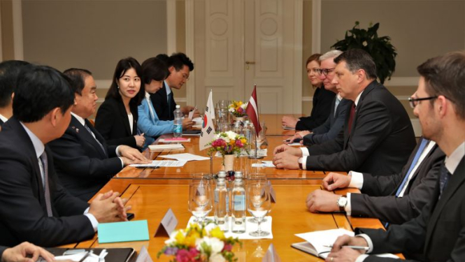 Valsts prezidents tiekas ar Korejas Republikas Nacionālās asamblejas priekšsēdētāju