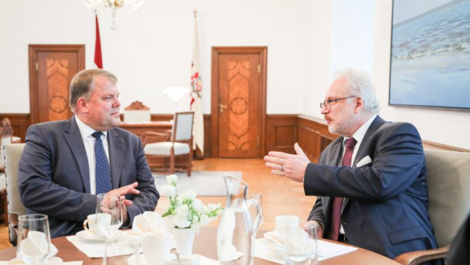 Valsts prezidents vienojas par sadarbību ar Pašvaldību savienību