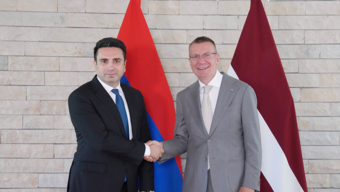 26.06.2024. Valsts prezidenta Edgara Rinkēviča tikšanās ar Armēnijas Nacionālās Asamblejas prezidentu Alenu Simonjanu (Alen Simonyan)