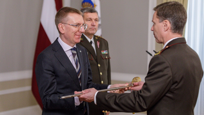 Valsts prezidents un Kaspars Pudāns