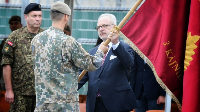 Valsts prezidenta Egila Levita uzruna Sauszemes spēku Mehanizētās kājnieku brigādes 3. kājnieku bataljona karoga svinīgajā iesvētīšanas un pasniegšanas ceremonijā