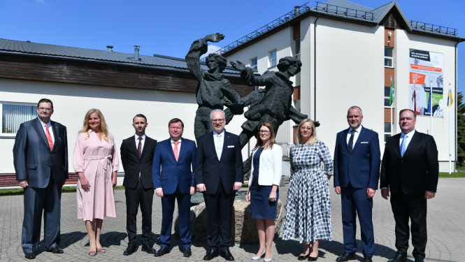 Valsts prezidents tiekas ar Vidzmes Augstskolas vadību, padomi un studentu pārstāvjiem