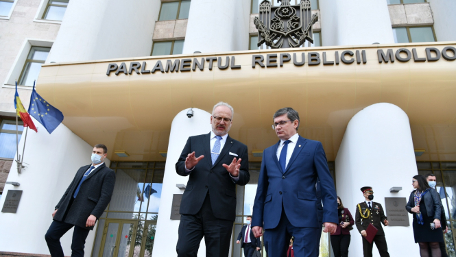 Egils Levits un Igors Gross