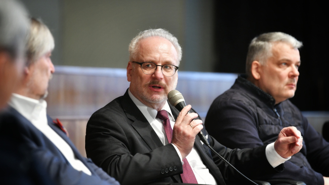 07.03.2023. Valsts prezidents Egils Levits un Andra Levite dodas uz Limbažu novadu. Diskusija par vēlētām iedzīvotāju padomēm. Autors: Ilmārs Znotiņš, Valsts prezidenta kanceleja.