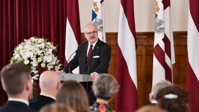 18.11.2022. Valsts prezidents Egils Levits svinīgā ceremonijā pasniedz Latvijas valsts augstākos apbalvojumus